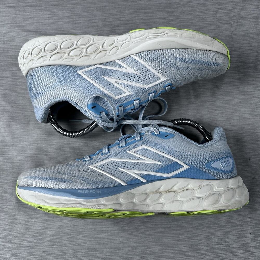 New Balance Fresh Foam 680 v8 Women’s Size 8.5 Blue Running Gym Shoes W680LT8